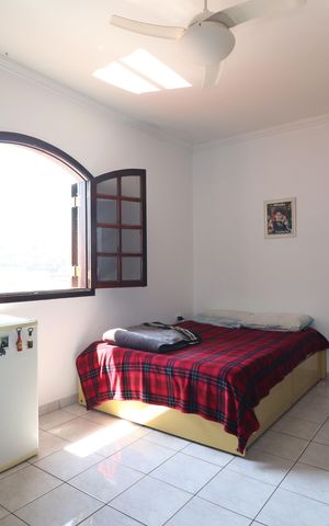 Casa à venda com 180m², 3 quartos e 2 vagasQuarto 2