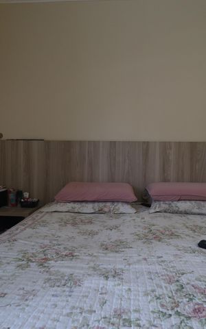 Casa à venda com 180m², 3 quartos e 2 vagasSuíte