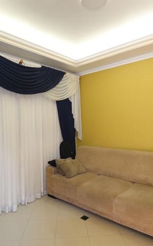 Casa à venda com 180m², 3 quartos e 2 vagasSala