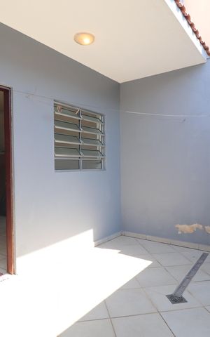Casa à venda com 180m², 3 quartos e 2 vagasQuintal