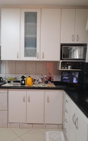 Casa à venda com 180m², 3 quartos e 2 vagasCozinha