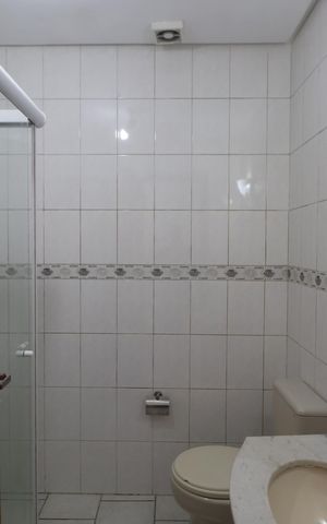 Casa para alugar com 350m², 3 quartos e 2 vagasBanheiro