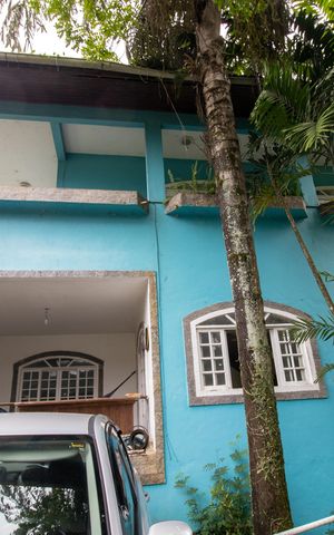 Casa de condomínio para alugar com 333m², 5 quartos e 2 vagas Casa de condomínio para alugar com 333m², 5 quartos e 2 vagasFachada