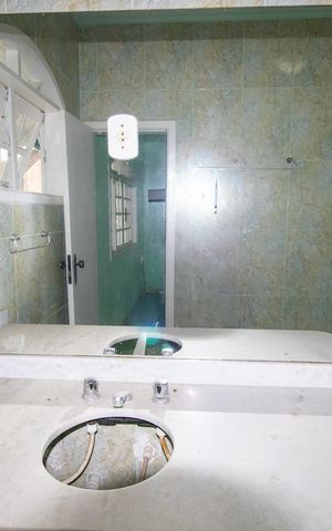 Casa de condomínio para alugar com 333m², 5 quartos e 2 vagas Casa de condomínio para alugar com 333m², 5 quartos e 2 vagasBanheiro 2