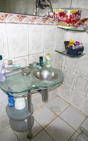 Casa de condomínio para alugar com 333m², 5 quartos e 2 vagas Casa de condomínio para alugar com 333m², 5 quartos e 2 vagasBanheiro 1