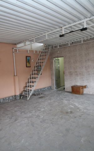 Casa à venda com 400m², 2 quartos e 2 vagasVaranda gourmet