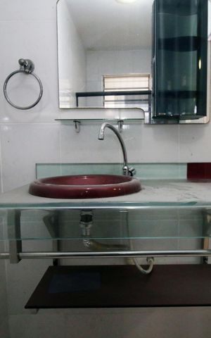 Casa à venda com 400m², 2 quartos e 2 vagasBanheiro da Suíte 1