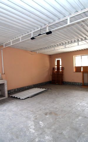 Casa à venda com 400m², 2 quartos e 2 vagasVaranda gourmet