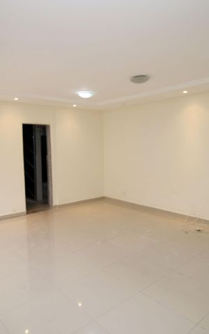 Casa à venda com 400m², 2 quartos e 2 vagasSala