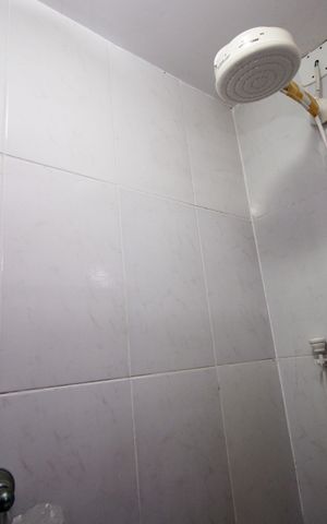 Casa à venda com 400m², 2 quartos e 2 vagasBanheiro Social