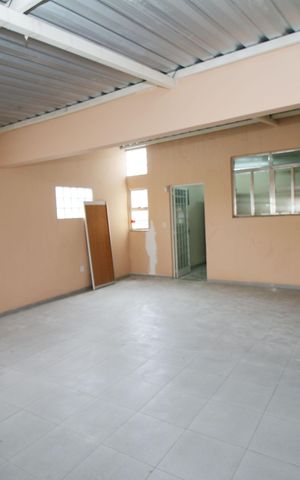 Casa à venda com 400m², 2 quartos e 2 vagasTerraço