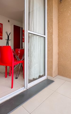 Apartamento à venda com 30m², 1 quarto e sem vaga Apartamento à venda com 30m², 1 quarto e sem vagaVaranda