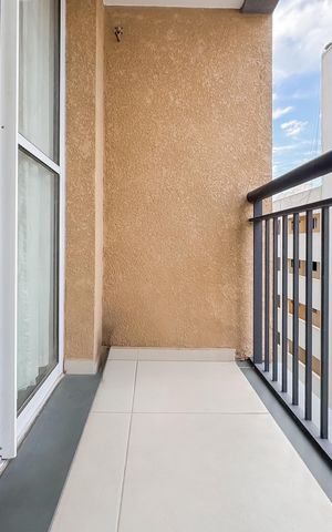 Apartamento à venda com 30m², 1 quarto e sem vaga Apartamento à venda com 30m², 1 quarto e sem vagaVaranda