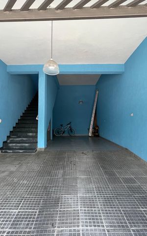 Casa à venda com 182m², 3 quartos e 3 vagas Casa à venda com 182m², 3 quartos e 3 vagasGaragem