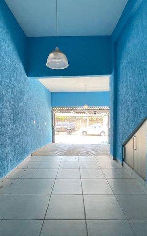 Casa à venda com 182m², 3 quartos e 3 vagas Casa à venda com 182m², 3 quartos e 3 vagasGaragem