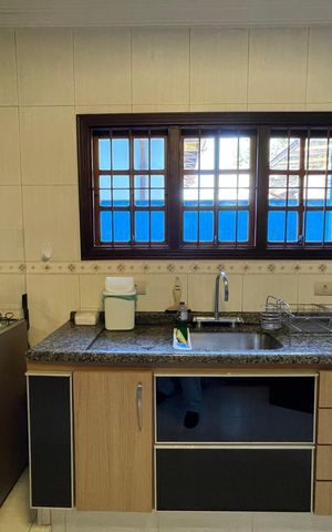 Casa à venda com 182m², 3 quartos e 3 vagas Casa à venda com 182m², 3 quartos e 3 vagasCozinha