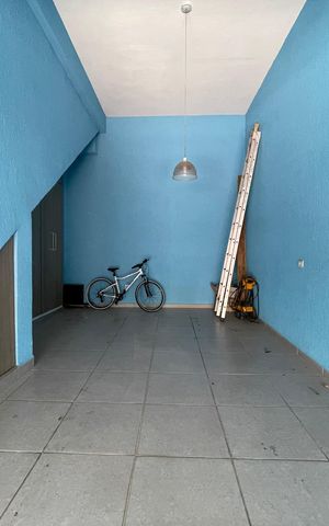 Casa à venda com 182m², 3 quartos e 3 vagas Casa à venda com 182m², 3 quartos e 3 vagasGaragem
