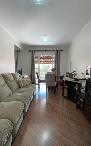 Casa à venda com 182m², 3 quartos e 3 vagas Casa à venda com 182m², 3 quartos e 3 vagasSala