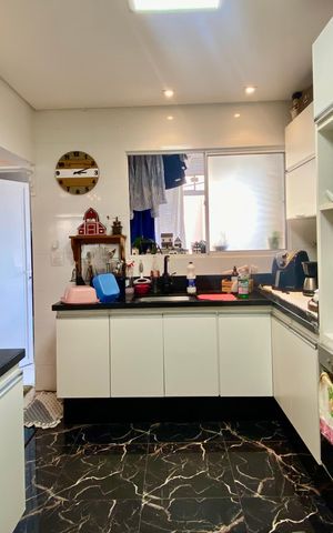 Apartamento à venda com 135m², 3 quartos e sem vaga Apartamento à venda com 135m², 3 quartos e sem vagaCozinha