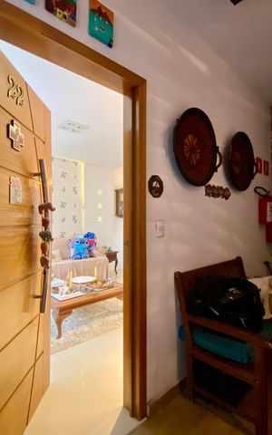 Apartamento à venda com 135m², 3 quartos e sem vaga Apartamento à venda com 135m², 3 quartos e sem vagaHall