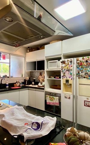 Apartamento à venda com 135m², 3 quartos e sem vaga Apartamento à venda com 135m², 3 quartos e sem vagaCozinha