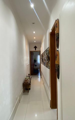 Apartamento à venda com 135m², 3 quartos e sem vaga Apartamento à venda com 135m², 3 quartos e sem vagaCorredor