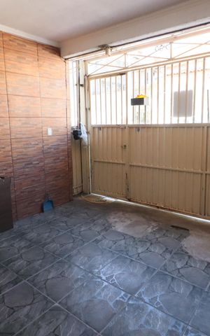 Casa à venda com 100m², 2 quartos e 1 vagaGaragem