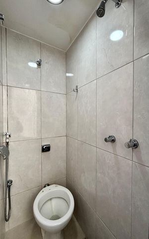 Apartamento para alugar com 135m², 3 quartos e 1 vaga Apartamento para alugar com 135m², 3 quartos e 1 vagaBanheiro de Serviço