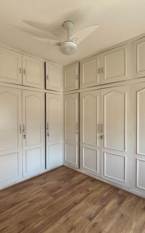 Apartamento para alugar com 135m², 3 quartos e 1 vaga Apartamento para alugar com 135m², 3 quartos e 1 vagaQuarto 1