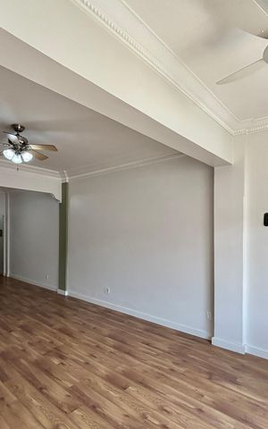 Apartamento para alugar com 135m², 3 quartos e 1 vaga Apartamento para alugar com 135m², 3 quartos e 1 vagaSala