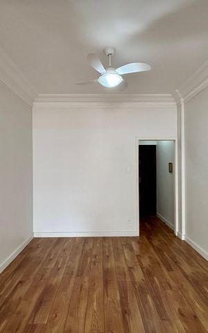 Apartamento para alugar com 135m², 3 quartos e 1 vaga Apartamento para alugar com 135m², 3 quartos e 1 vagaSala