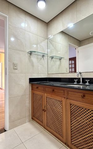 Apartamento para alugar com 135m², 3 quartos e 1 vaga Apartamento para alugar com 135m², 3 quartos e 1 vagaBanheiro