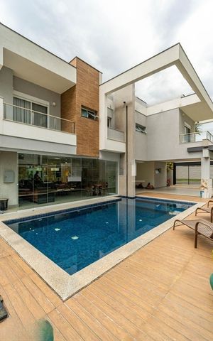 Casa à venda com 470m², 4 quartos e 2 vagas