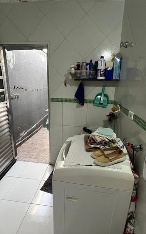 Casa à venda com 98m², 3 quartos e 1 vagaÁrea de Serviço