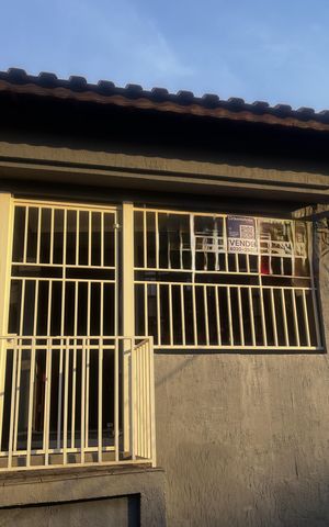 Casa à venda com 98m², 3 quartos e 1 vagaFachada