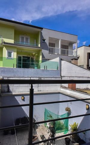 Casa de condomínio à venda com 280m², 3 quartos e 4 vagasVaranda da Suíte 3