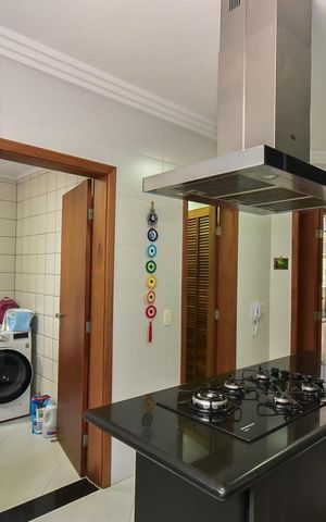 Casa de condomínio à venda com 280m², 3 quartos e 4 vagasCozinha