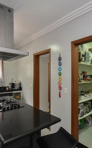 Casa de condomínio à venda com 280m², 3 quartos e 4 vagasCozinha