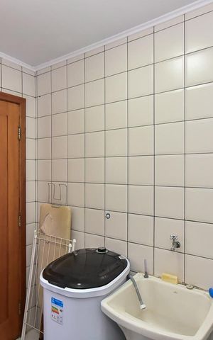 Casa de condomínio à venda com 280m², 3 quartos e 4 vagasÁrea de Serviço