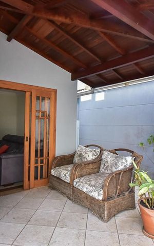 Casa de condomínio à venda com 280m², 3 quartos e 4 vagasÁrea de Descanso