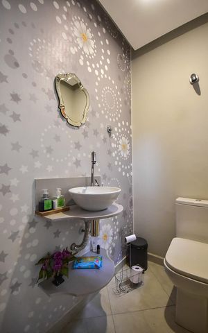 Casa de condomínio à venda com 280m², 3 quartos e 4 vagasLavabo da Sala de Tv