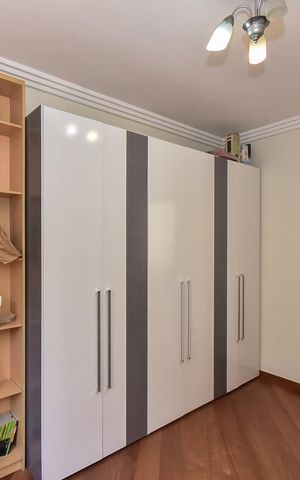Casa de condomínio à venda com 280m², 3 quartos e 4 vagasQuarto 2