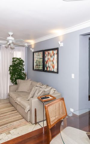 Apartamento à venda com 58m², 2 quartos e 1 vaga Apartamento à venda com 58m², 2 quartos e 1 vagaSala