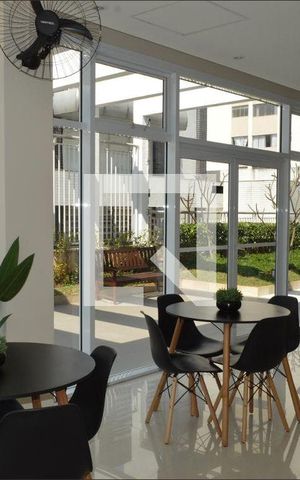 Apartamento à venda com 68m², 2 quartos e 2 vagas Apartamento à venda com 68m², 2 quartos e 2 vagasSalão de festas