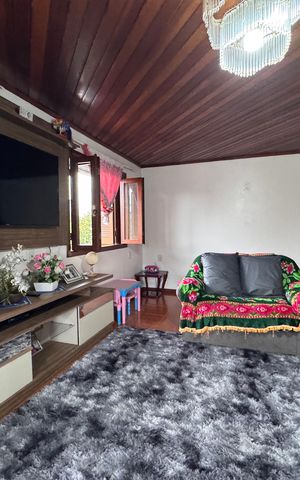 Casa à venda com 286m², 3 quartos e 1 vaga Casa à venda com 286m², 3 quartos e 1 vagaSala