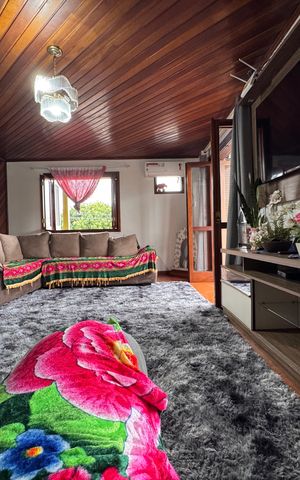 Casa à venda com 286m², 3 quartos e 1 vaga Casa à venda com 286m², 3 quartos e 1 vagaSala
