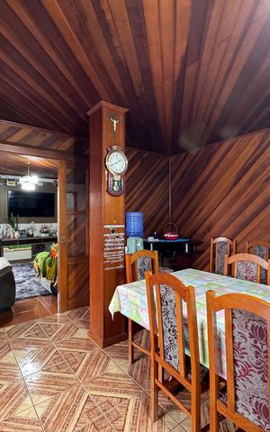 Casa à venda com 286m², 3 quartos e 1 vaga Casa à venda com 286m², 3 quartos e 1 vagaCozinha