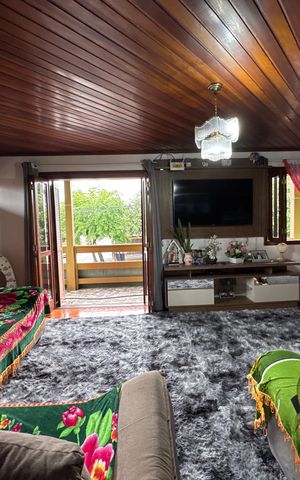 Casa à venda com 286m², 3 quartos e 1 vaga Casa à venda com 286m², 3 quartos e 1 vagaSala