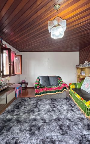 Casa à venda com 286m², 3 quartos e 1 vaga Casa à venda com 286m², 3 quartos e 1 vagaSala