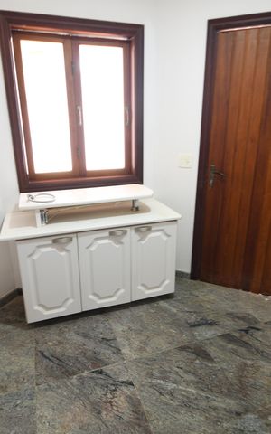 Casa de condomínio à venda com 604m², 4 quartos e 6 vagasÁrea de Serviço